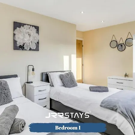 Nyaraló - 3 Bedroom, Sleeps 10 Garden - Jrr