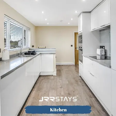Holiday home - 3 Bedroom, Sleeps 10 Garden - Jrr Cockermouth