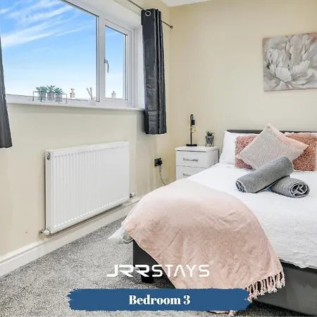 Holiday home - 3 Bedroom, Sleeps 10 Garden - Jrr Cockermouth